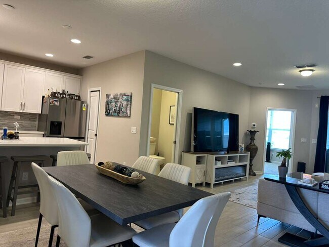 Photo - 754 Cherry Elm Dr