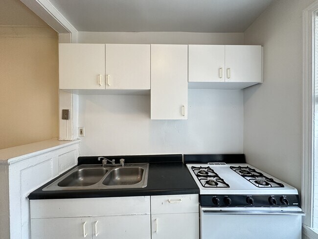 Photo - 2338 N Spaulding Ave Unit A2