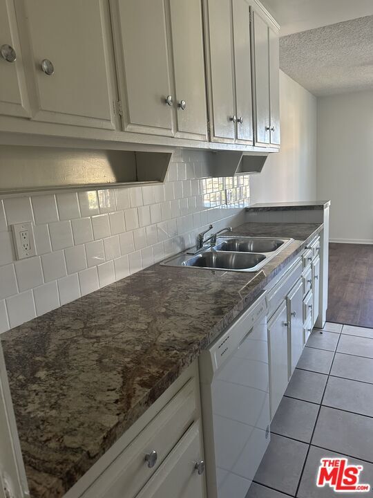 Photo - 1420 S Oakhurst Dr Unit 208
