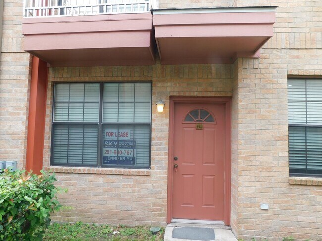 Photo - 9400 Bellaire Blvd Unidad 612
