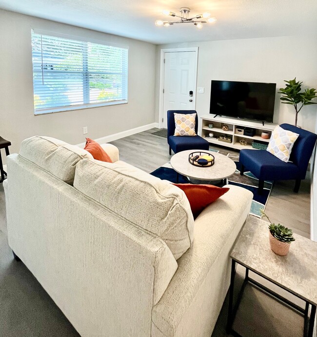 Photo - 607 Lyndhurst St Unit 607