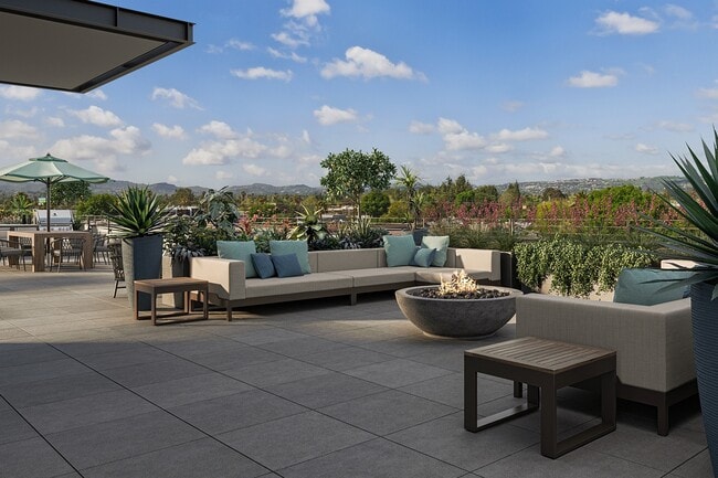 Photo - PENDANT on Topanga