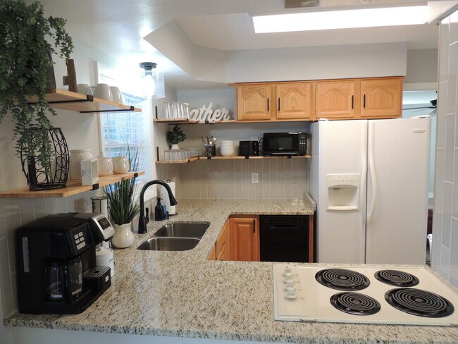 Photo - 96 Margie Dr