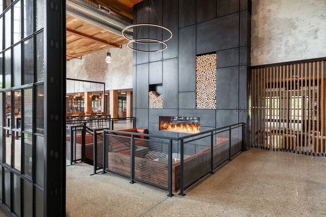 Building Photo - Ashbridge Exton