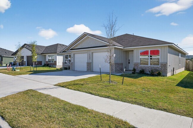 Photo - 1255 Concord Dr