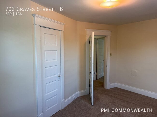 Photo - 702 Graves St Unit B