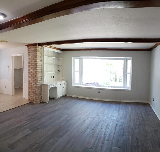 12314 Rincon Dr