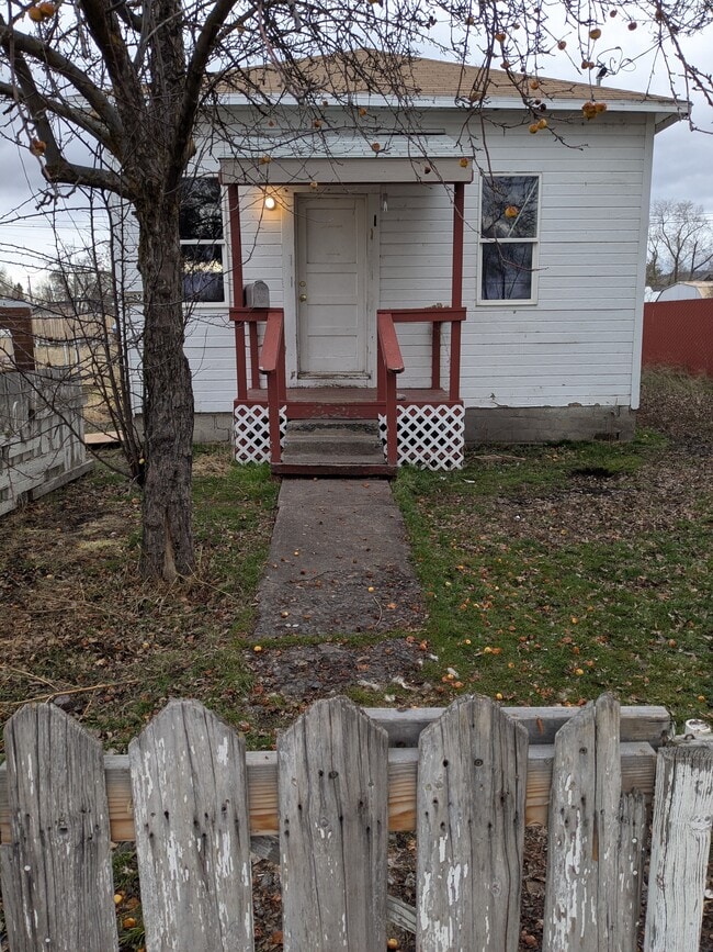 Photo - 2229 White Ave