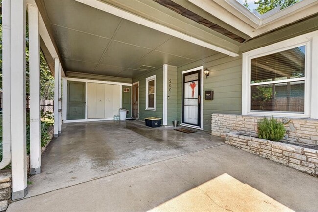 Photo - 200 E Skyview Rd