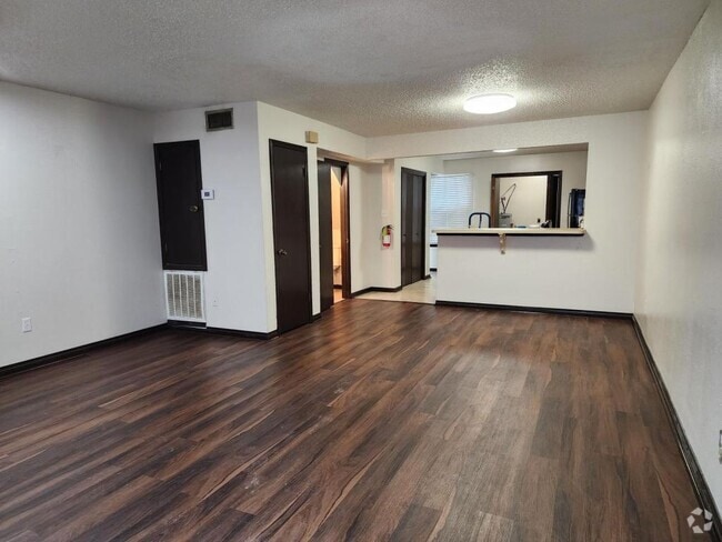 Building Photo - 3326 Seine St Rental