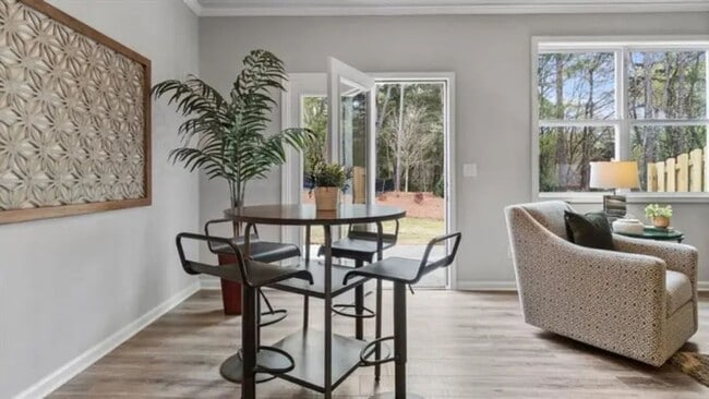 Photo - 72 Hughes Pl Dr