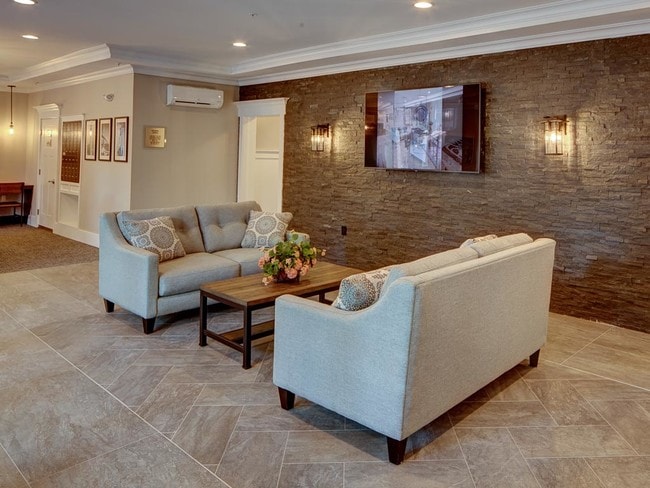 Photo - 1701 Springfield Ave