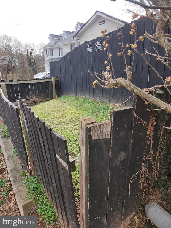 Photo - 9606 Jefferson St