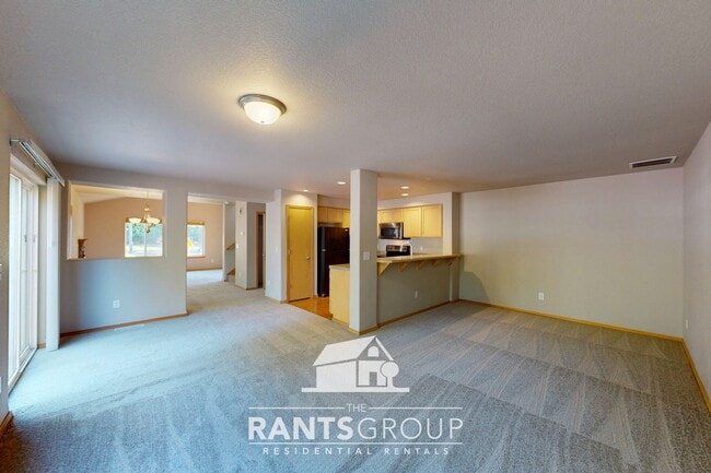 Photo - Move in Ready! Fantastic Neighborhood! Eas...