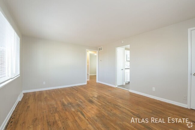 Building Photo - FREE RENT until January 1st, 2025! Newly R... Rental