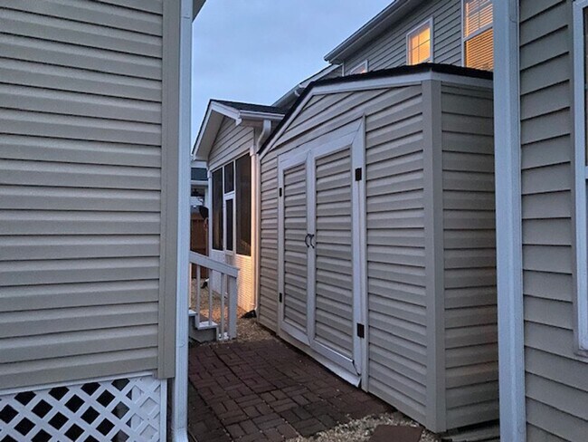 Photo - 834 Harry Truman Road