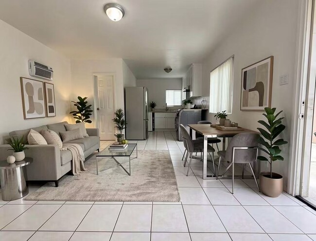 Photo - 1612 S Curtis Ave