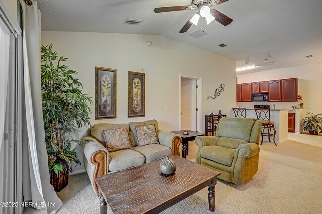 Photo - 8216 White Falls Blvd Unidad 108 Rental