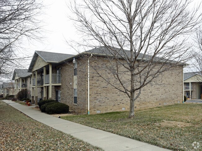 Woodland Park Apartments - Woodland Park Apartments