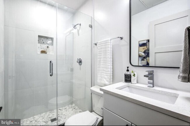 Photo - 256 15th St SE Unit 3