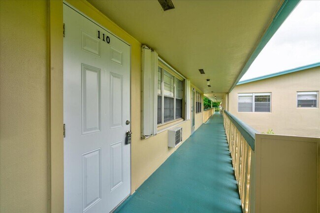 Photo - 110 Dorchester E