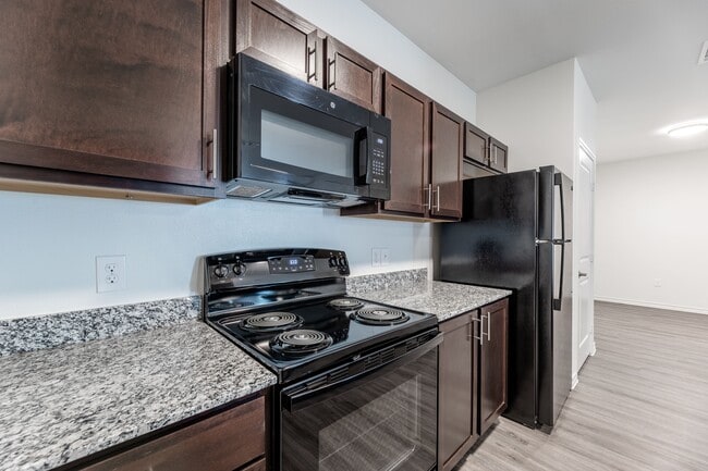 Building Photo - Stallion Ridge Rental
