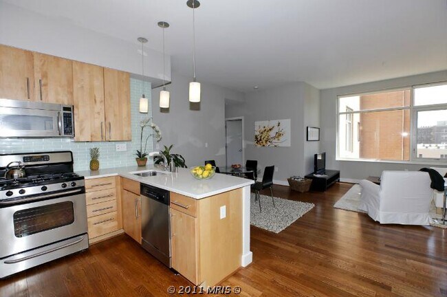 Photo - 1348 Euclid St NW Unidad 307