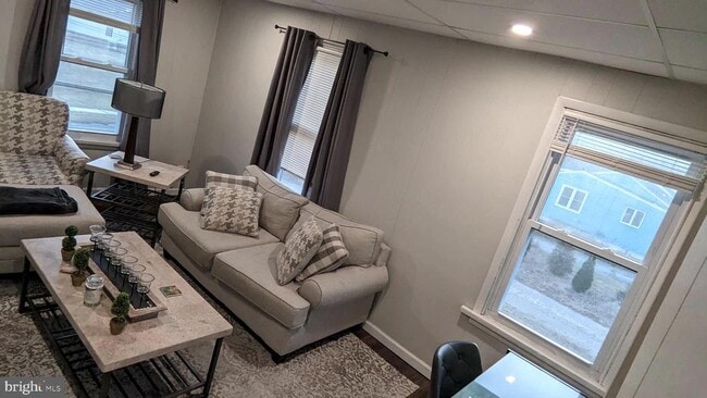 Photo - 604 W Holly Ave