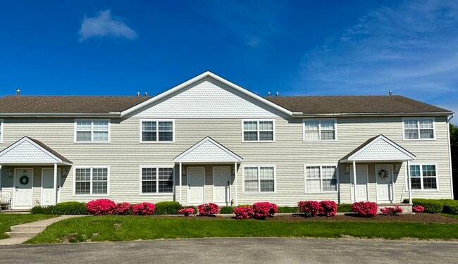 Front Exterior - Lake View Apartments