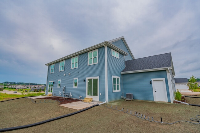 Photo - 291 N Bergamont Blvd