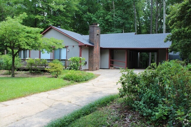Building Photo - 113 Lake Dr Rental