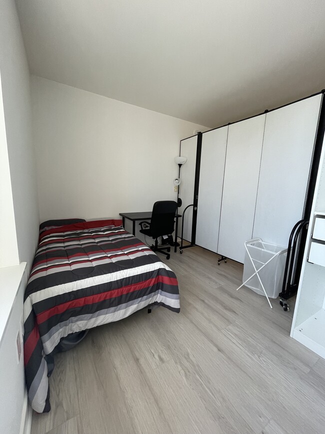 Photo - 700 4th St Apartment Unit 1