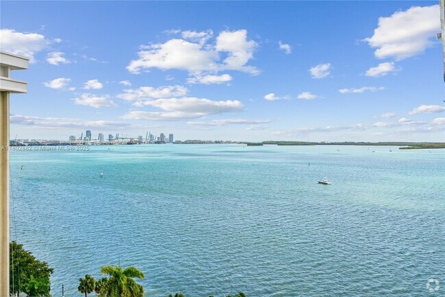 Building Photo - 1430 Brickell Bay Dr Unit PH1 Rental