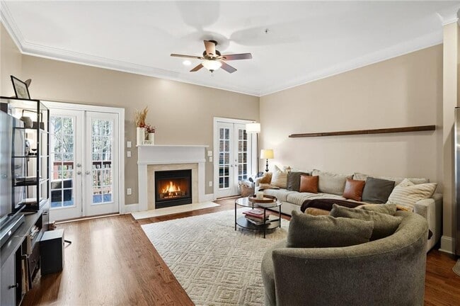 Photo - 1585 Mosaic Way