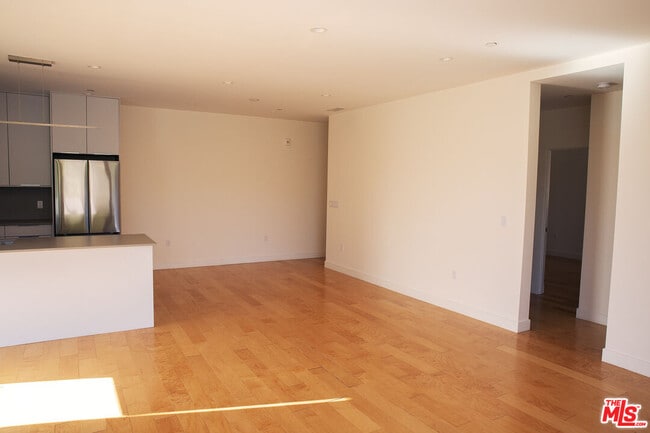 Photo - 4826 Franklin Ave Unit 5