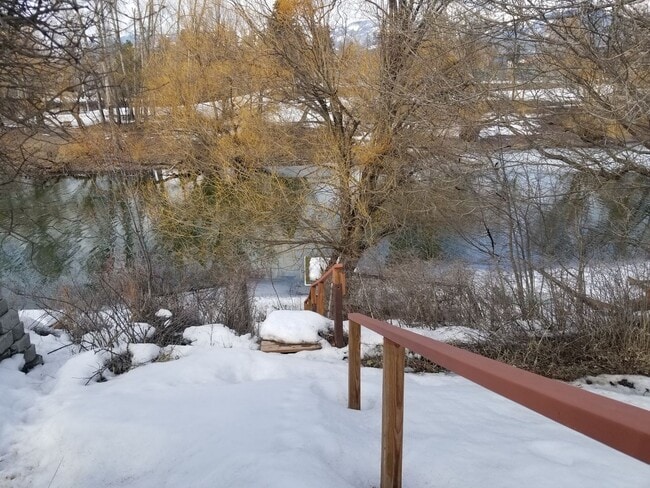 Photo - Whitefish River unfurnished 2 bedroom home!