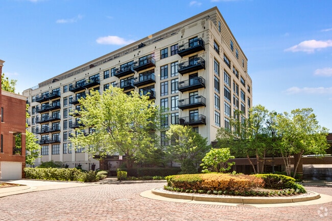 Building Photo - 1525 S Sangamon St Unit 516 Rental