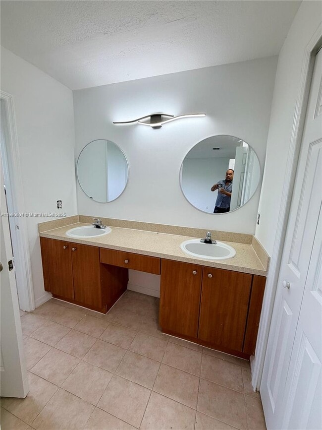 Photo - 20421 NW 15th Ave