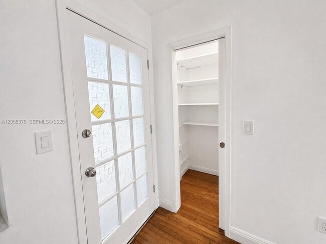 Photo - 1561 West Ave Unit 2