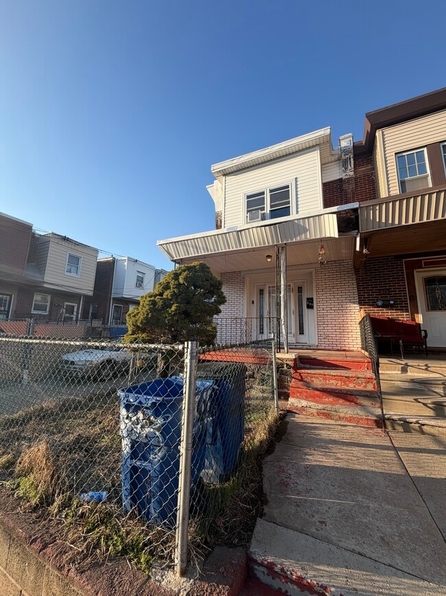 Photo - 313 E Eleanor St