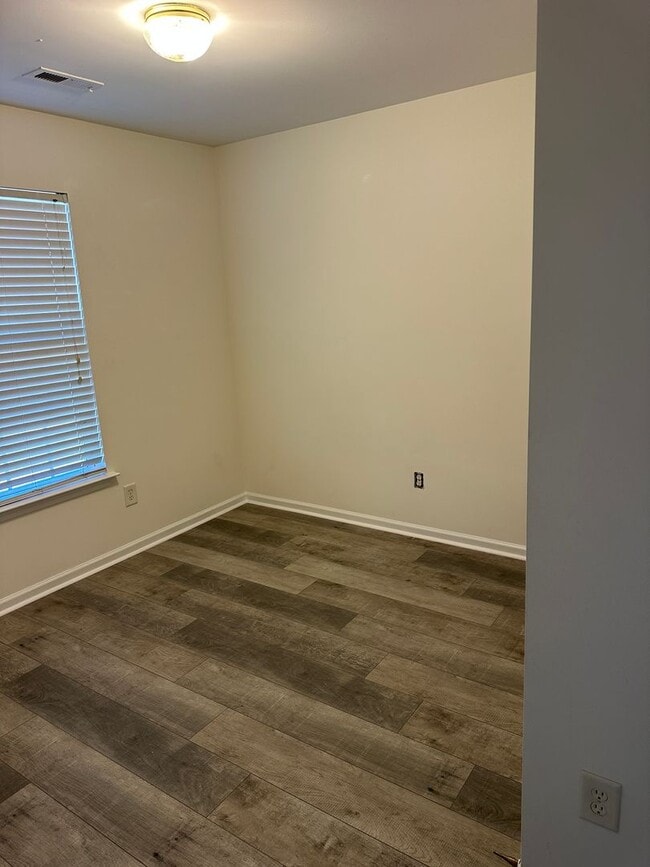 Photo - All NEW Interior and CLOSE TO EVERYTHING!