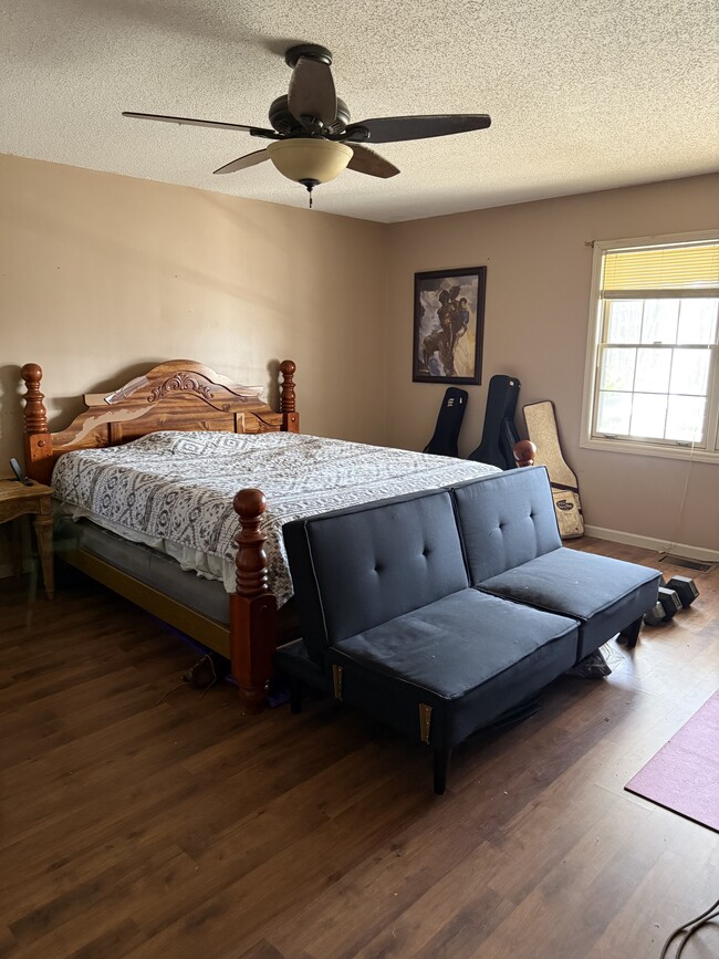 Photo - 945 Keys Ferry Rd