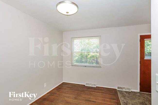 Photo - 9216 Maverick Dr