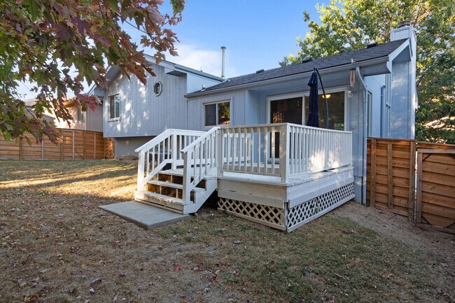 Photo - 5012 N 126th St