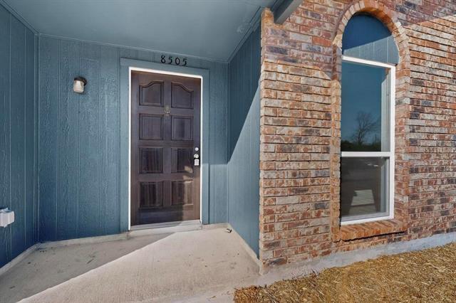 Photo - 8505 Woodside Rd