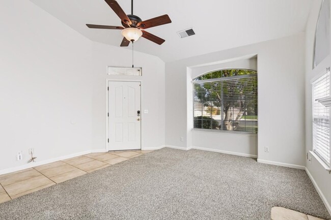 Photo - 352 W Kelly Ave