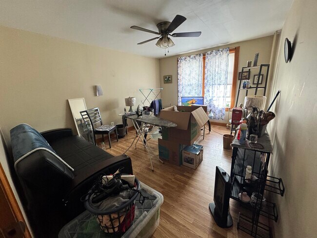 Photo - 157-159-159 W 48th St Unidad 303