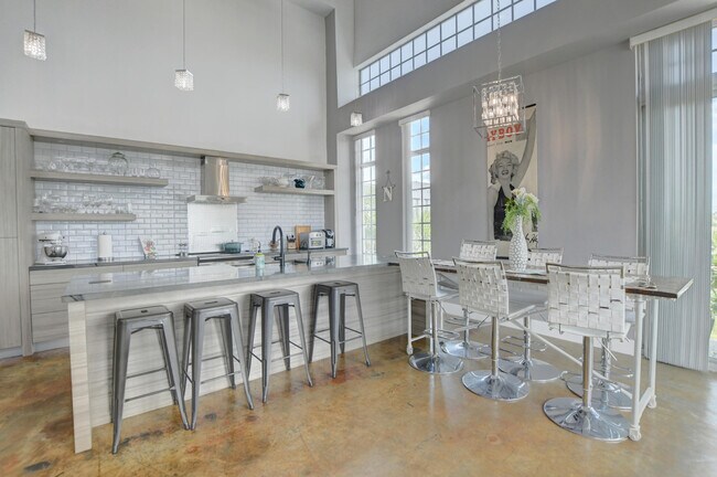 Photo - 185 NE 4th Ave Unidad 301