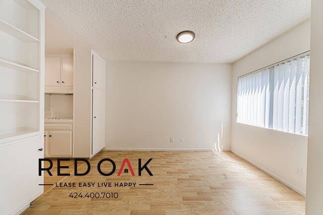 Photo - 319 S Clark Dr Unidad 108