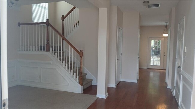 Photo - 5966 Haddon Pl SE